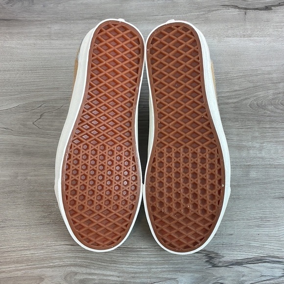 VANS - OLD SKOOL 36 LOW TOPS SHOES - Picture 9 of 9